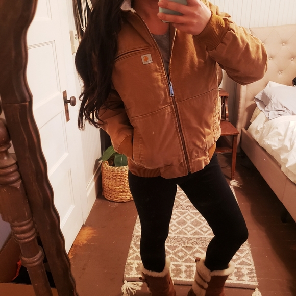 Carhartt Jackets & Blazers - Carhartt Women's Wildwood Tan Sherpa Fleece Jacket Hood small Beth Dutton